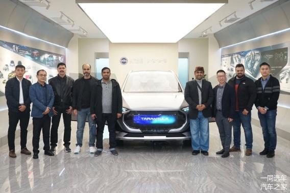 中東最大校車訂單花落誰家?186臺上汽MAXUS V80校車交付阿聯酋 中東最大校車訂單花落誰家?186臺上汽MAXUS V80校車交付阿聯酋