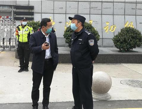 開(kāi)學(xué)啦!東海警方“護(hù)學(xué)模式”開(kāi)啟 開(kāi)學(xué)啦!東海警方“護(hù)學(xué)模式”開(kāi)啟