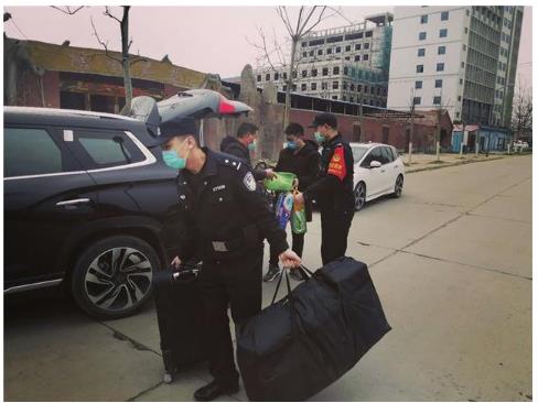 開(kāi)學(xué)啦!東海警方“護(hù)學(xué)模式”開(kāi)啟 開(kāi)學(xué)啦!東海警方“護(hù)學(xué)模式”開(kāi)啟