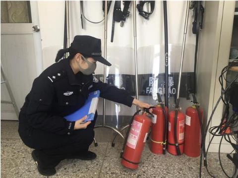 開(kāi)學(xué)啦!東海警方“護(hù)學(xué)模式”開(kāi)啟 開(kāi)學(xué)啦!東海警方“護(hù)學(xué)模式”開(kāi)啟